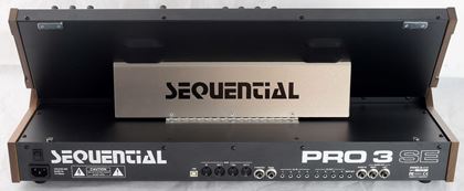 Sequential Circuits-Pro 3 SE Special Edition synth